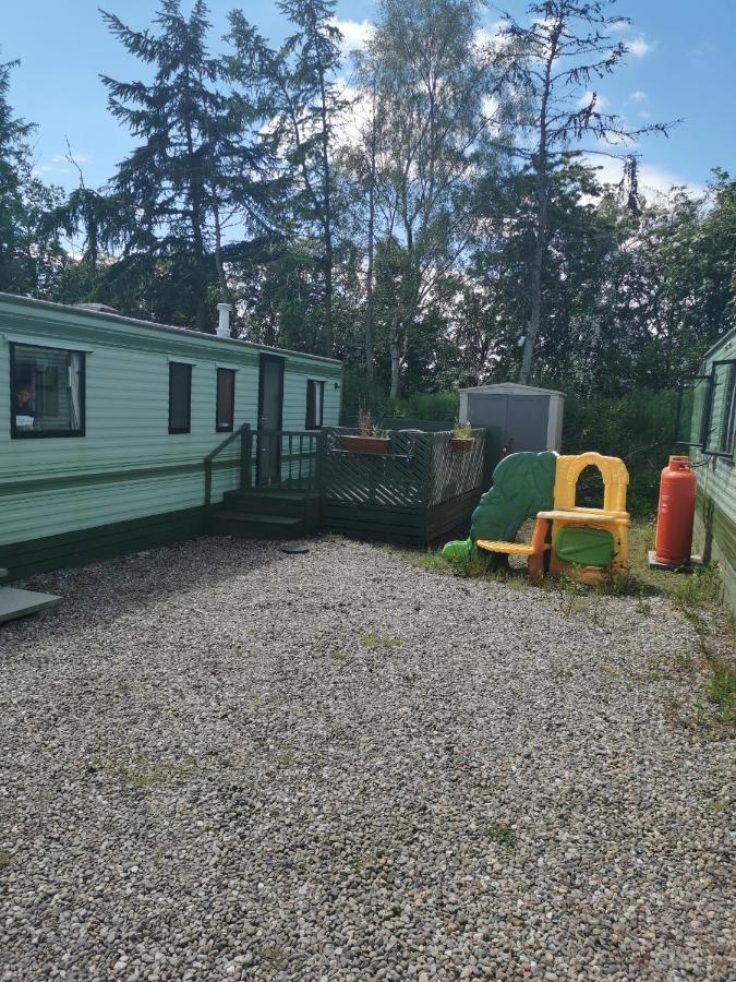 Lochlands caravan park X Villa Forfar Exteriör bild