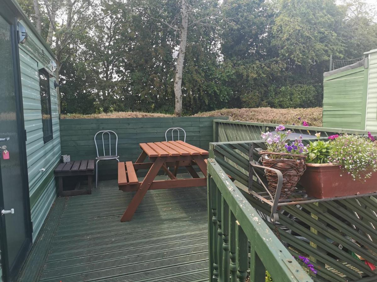 Lochlands caravan park X Villa Forfar Exteriör bild