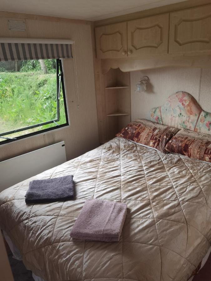 Lochlands caravan park X Villa Forfar Exteriör bild